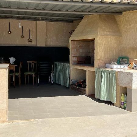 Villa Rural Con Amplia Piscina Campillo de Altobuey Extérieur photo