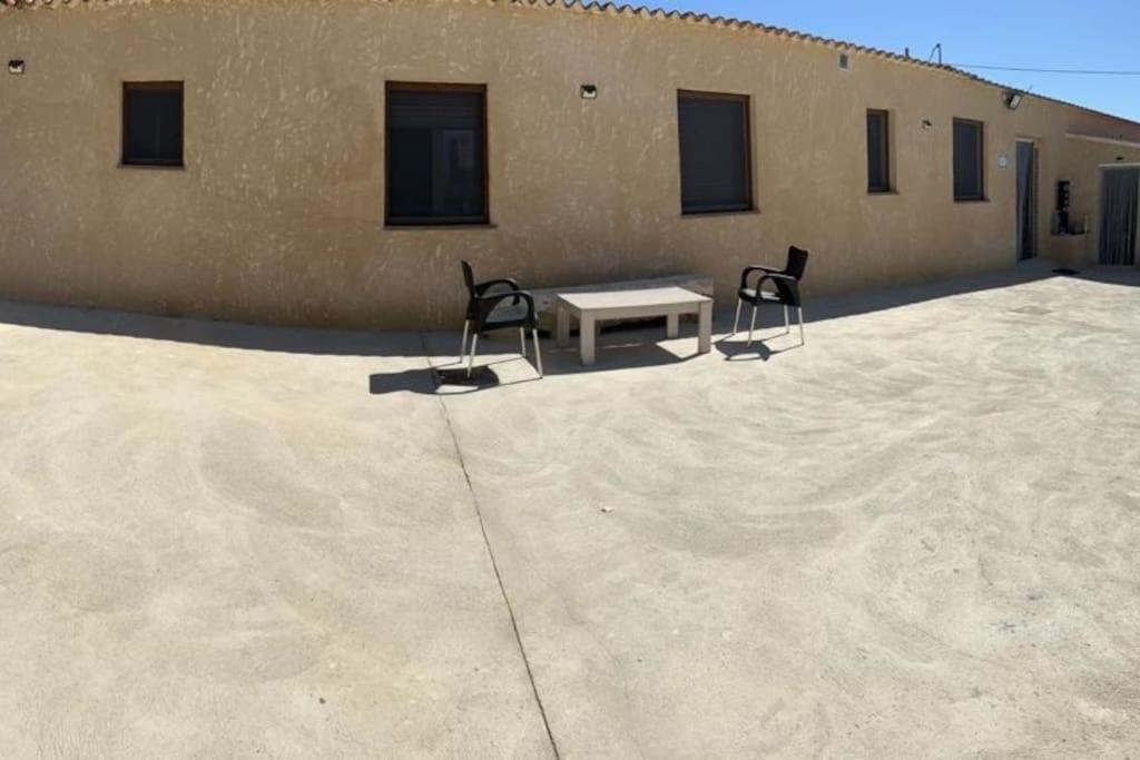 Villa Rural Con Amplia Piscina Campillo de Altobuey Extérieur photo